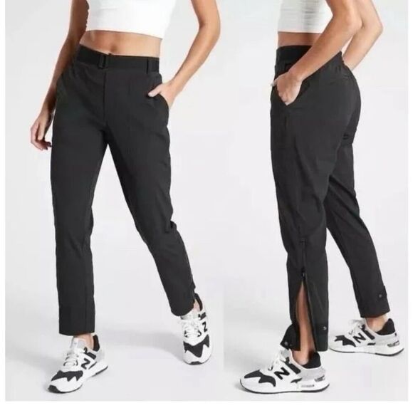 Athleta Womens Trekkie Rip Stop belted Pants in black UPF 50+ size 4 - Picture 1 of 11